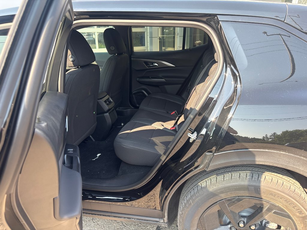 2026 Chevrolet Equinox EV 2LT in New Richmond, Quebec - 8 - w1024h768px