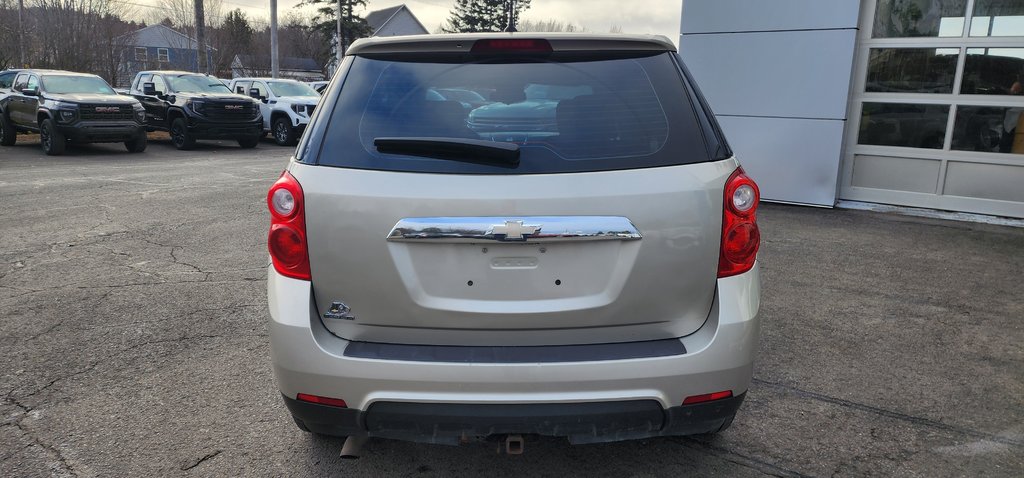 2014  Equinox AWD in New Richmond, Quebec - 5 - w1024h768px