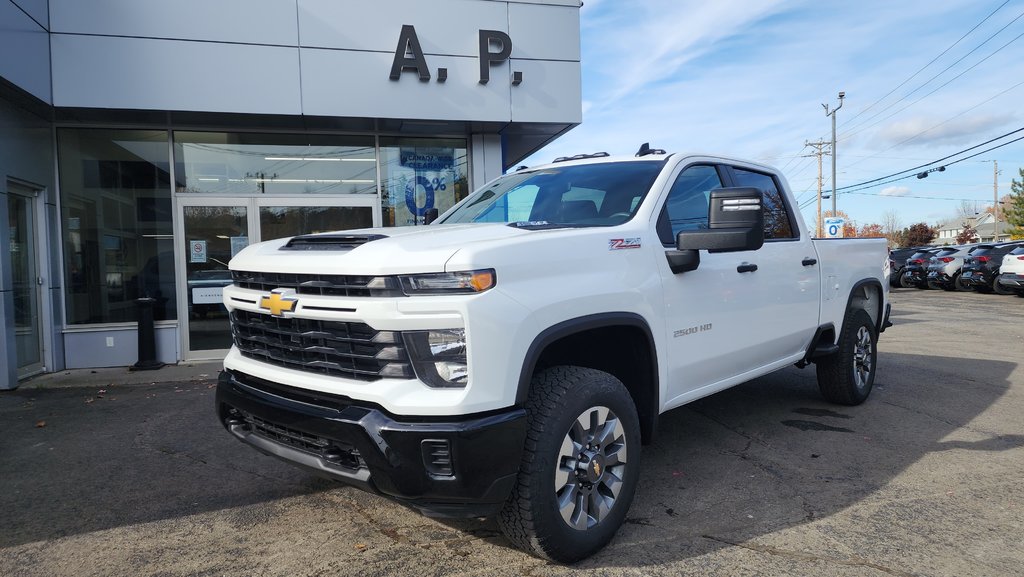 K2500 HD SILVERADO CREW CAB CUSTOM STD/BOX (1CX) CUSTOM 2025 à New Richmond, Québec - 1 - w1024h768px