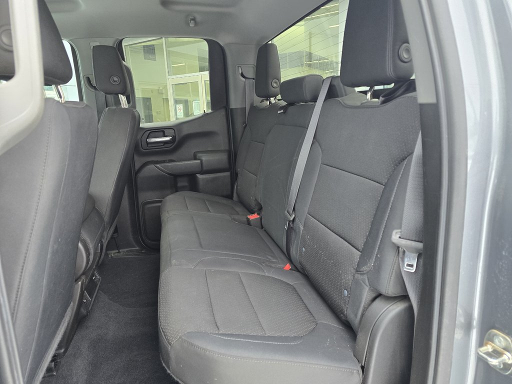 Chevrolet SILVERADO 1500 4RM Custom 2019 à New Richmond, Québec - 6 - w1024h768px