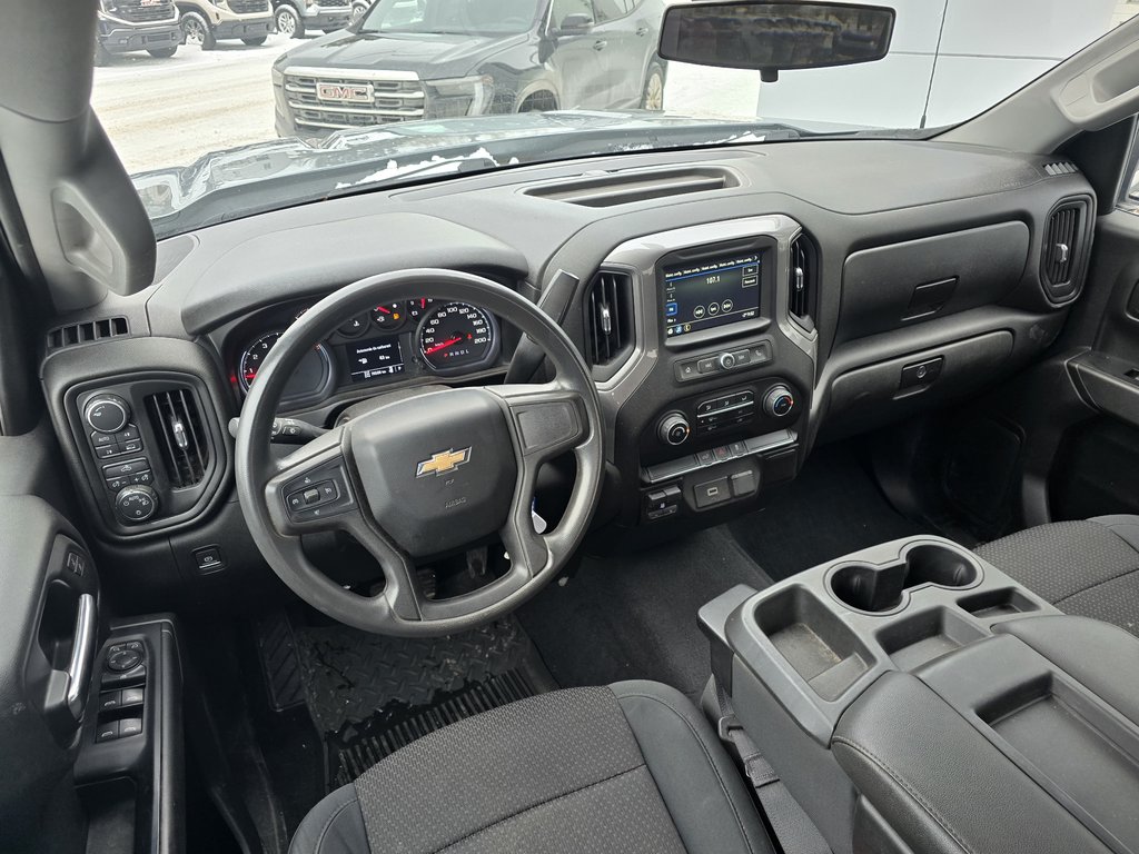 Chevrolet SILVERADO 1500 4RM Custom 2019 à New Richmond, Québec - 8 - w1024h768px