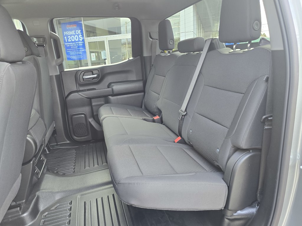 2025 Chevrolet Silverado 1500 WT in New Richmond, Quebec - 12 - w1024h768px