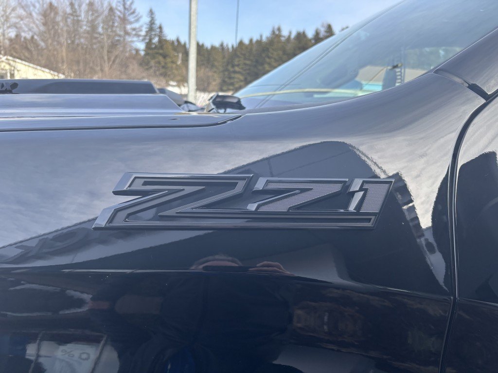 2025 Chevrolet Silverado 1500 4WD Crew Cab in New Richmond, Quebec - 8 - w1024h768px