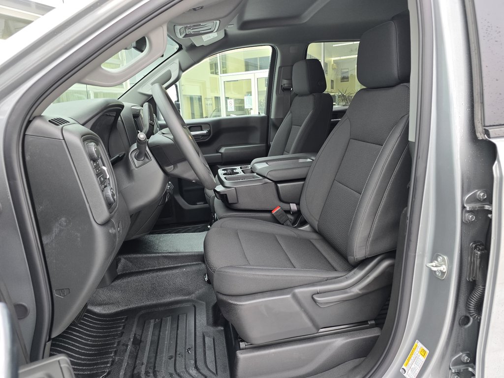 2026 Chevrolet Silverado 1500 WT in New Richmond, Quebec - 8 - w1024h768px