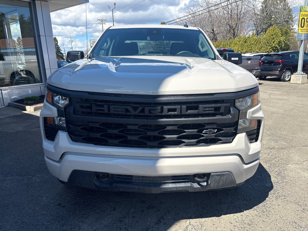 2026 Chevrolet Silverado 1500 Custom in New Richmond, Quebec - 3 - w1024h768px