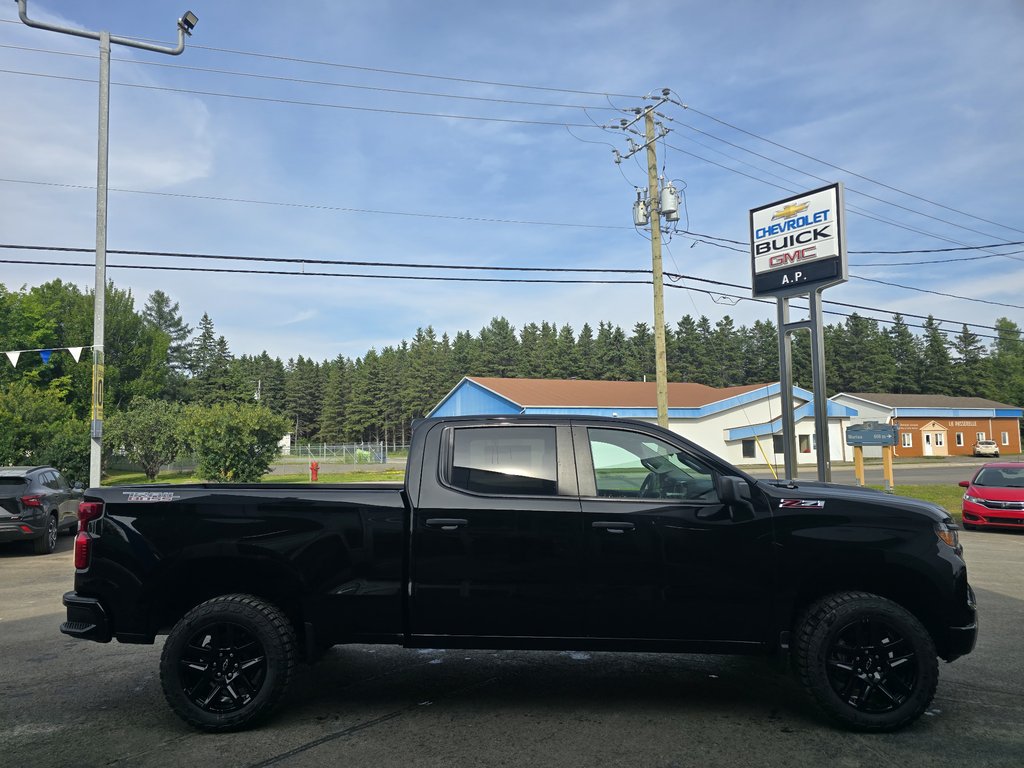 2026 Chevrolet Silverado 1500 Custom Trail Boss in New Richmond, Quebec - 4 - w1024h768px