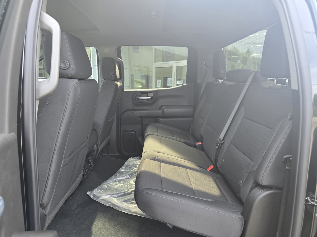 2026 Chevrolet Silverado 1500 Custom Trail Boss in New Richmond, Quebec - 6 - w1024h768px