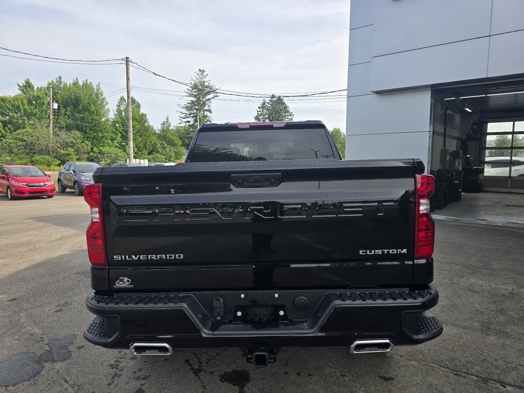 2026 Chevrolet Silverado 1500 Custom Trail Boss in New Richmond, Quebec - 5 - w1024h768px