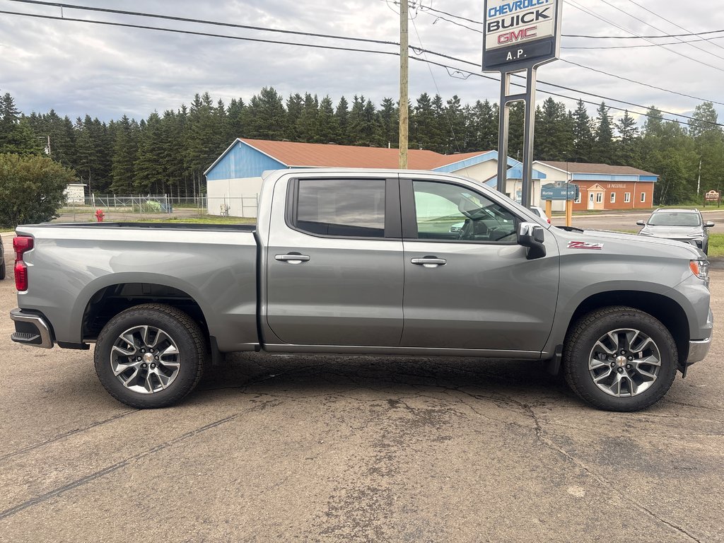 2026 Chevrolet Silverado 1500 LT in New Richmond, Quebec - 3 - w1024h768px