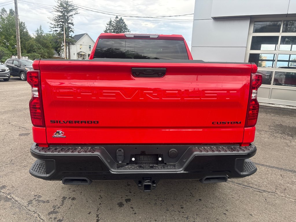 2026 Chevrolet Silverado 1500 Custom Trail Boss in New Richmond, Quebec - 5 - w1024h768px