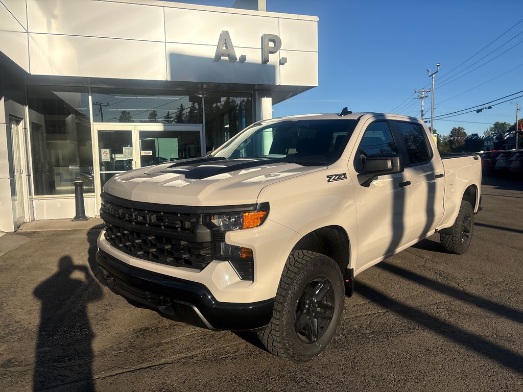 2026 Chevrolet Silverado 1500 Custom Trail Boss in New Richmond, Quebec - 1 - w1024h768px