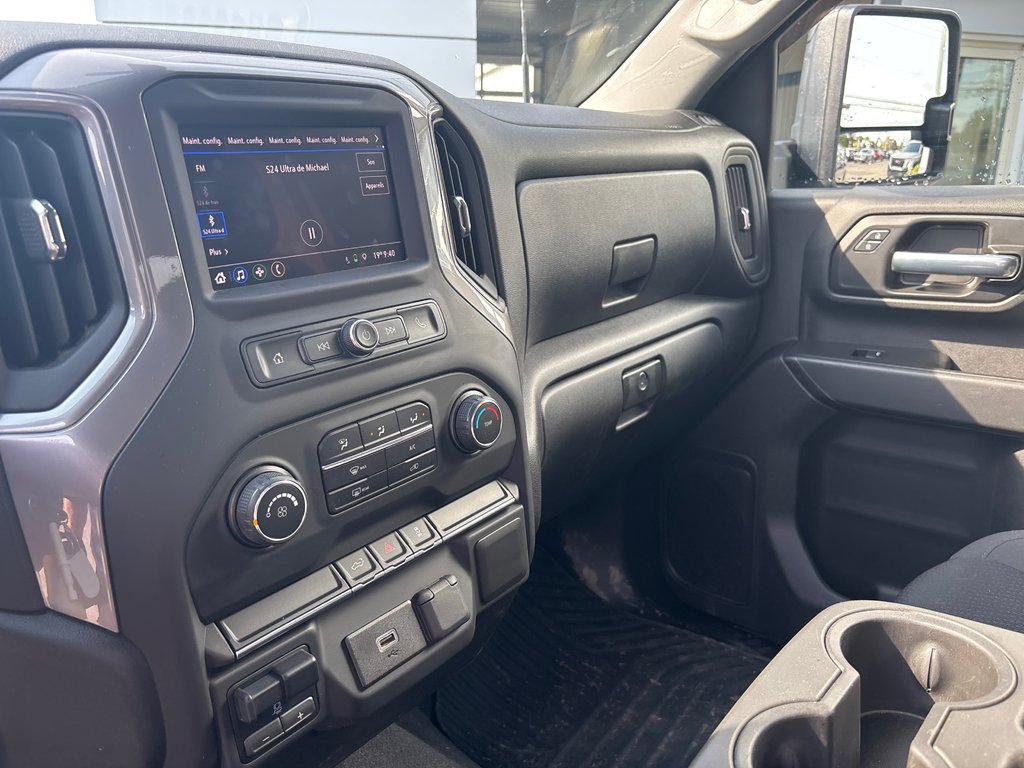 2020 Chevrolet SILVERADO 2500 4RM C Custom in New Richmond, Quebec - 7 - w1024h768px