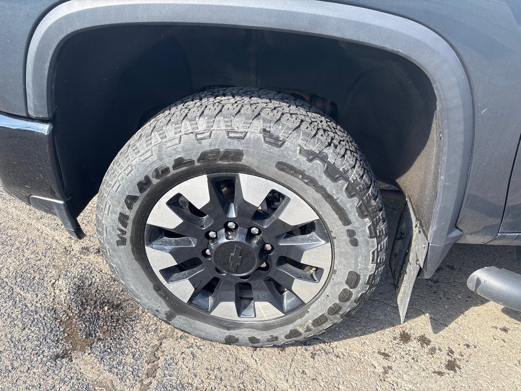 2020 Chevrolet SILVERADO 2500 4RM C Custom in New Richmond, Quebec - 10 - w1024h768px