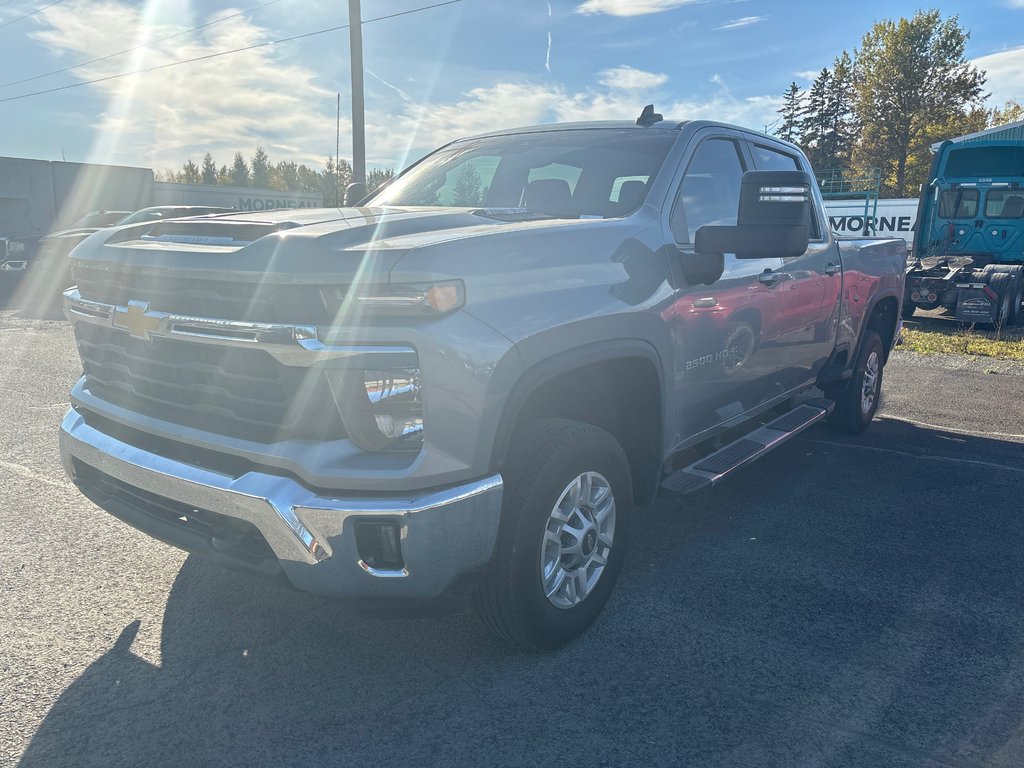 Chevrolet SILVERADO 2500 4RM W LT 2024 à New Richmond, Québec - 1 - w1024h768px