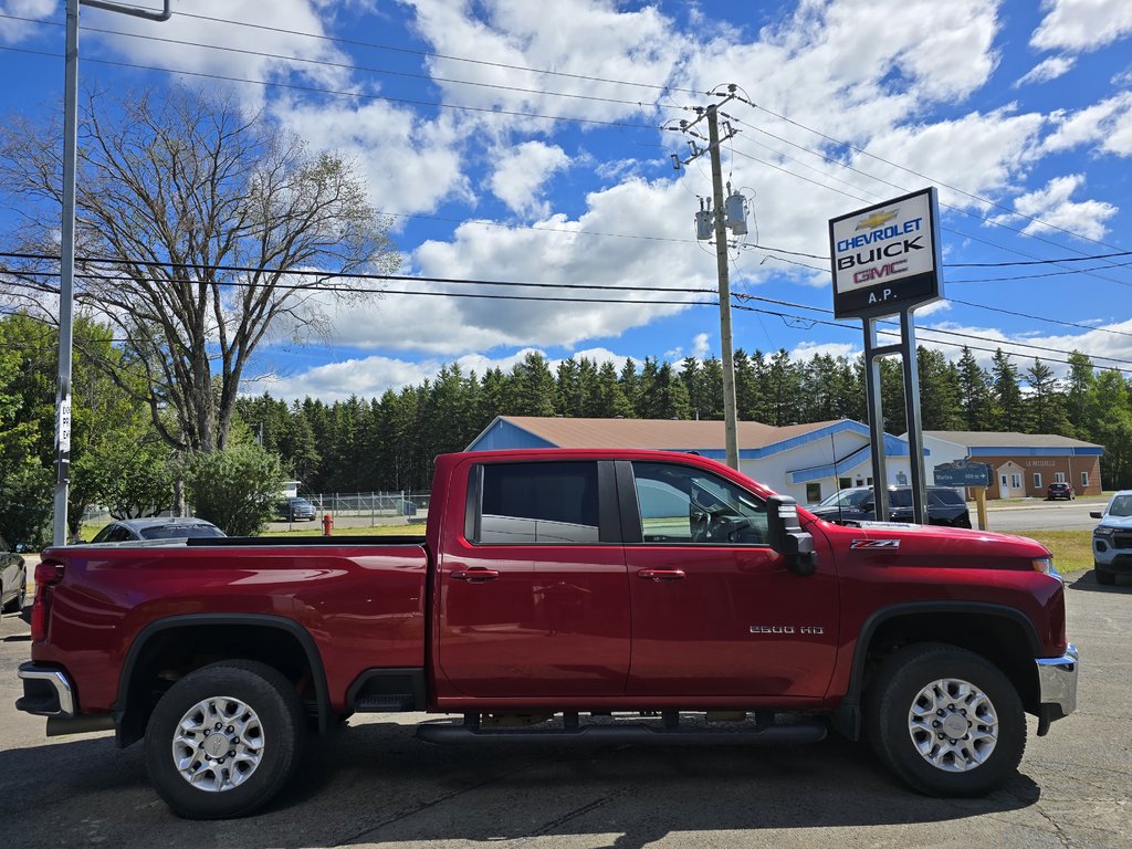 2020 Chevrolet SILVERADO 2500 CAISSE STANDARD DE 6 PIED LT in New Richmond, Quebec - 4 - w1024h768px