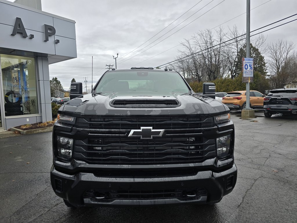 Chevrolet Silverado 2500 HD CUSTOM 2026 à New Richmond, Québec - 3 - w1024h768px