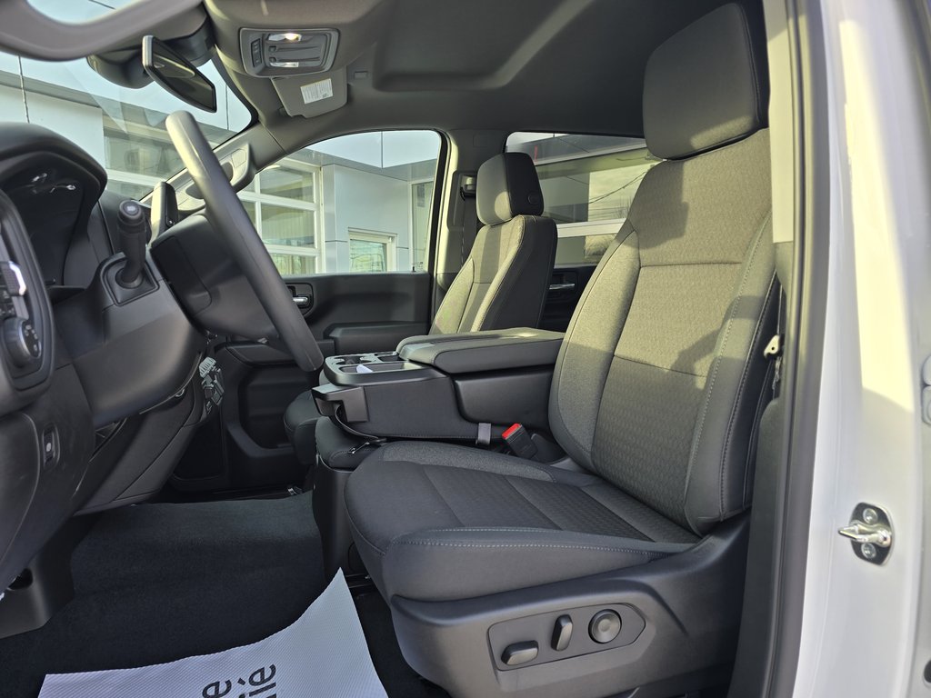 2026 Chevrolet Silverado 2500 HD CUSTOM in New Richmond, Quebec - 7 - w1024h768px