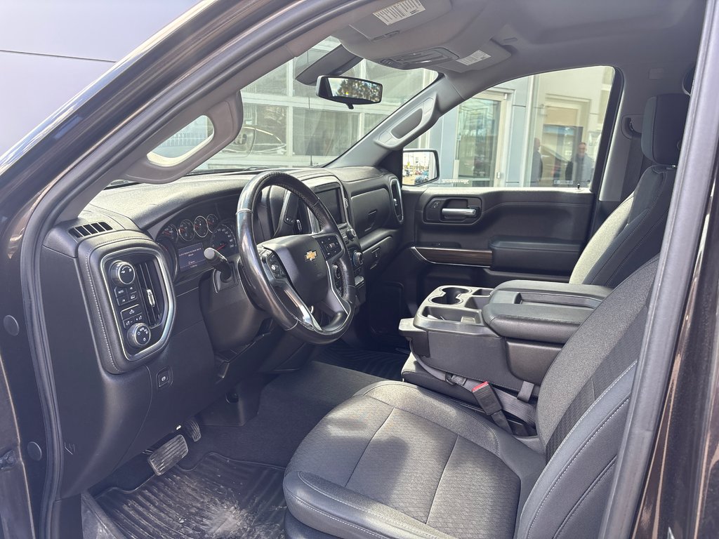 2019 Chevrolet SILVERADO LT in New Richmond, Quebec - 2 - w1024h768px