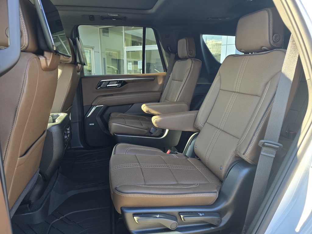 Chevrolet Tahoe High Country 2026 à New Richmond, Québec - 8 - w1024h768px