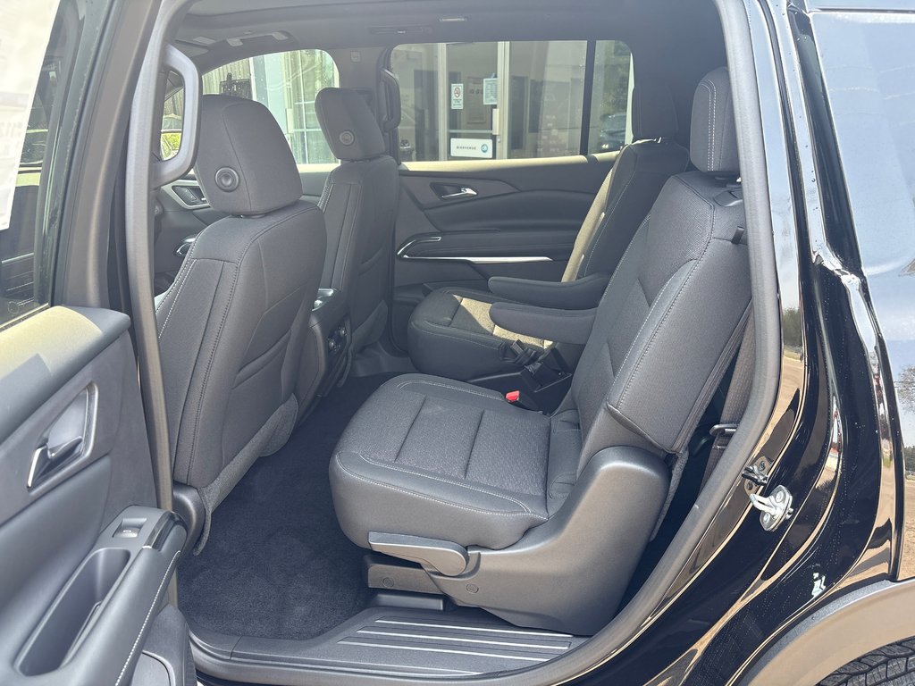 2025 Chevrolet Traverse LT in New Richmond, Quebec - 8 - w1024h768px
