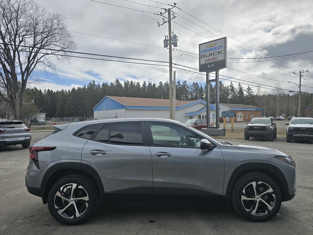 2025 Chevrolet TRAX FWD 1RS (1RS) 1RS in New Richmond, Quebec - 4 - w1024h768px