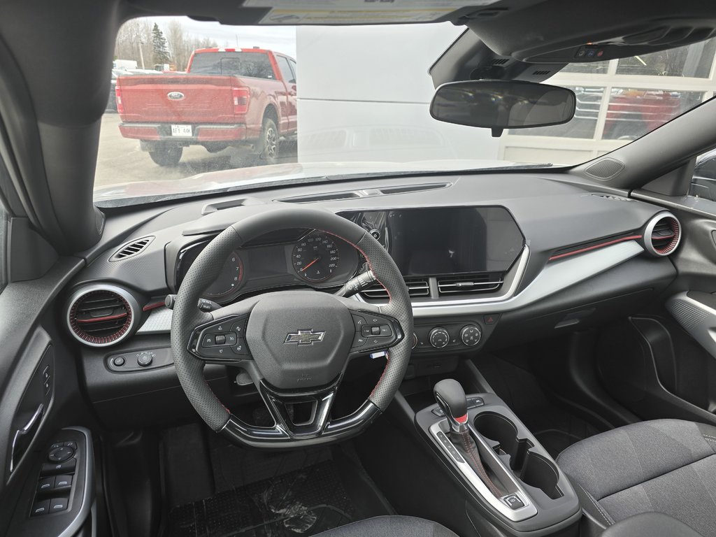 2025 Chevrolet TRAX FWD 1RS (1RS) 1RS in New Richmond, Quebec - 8 - w1024h768px