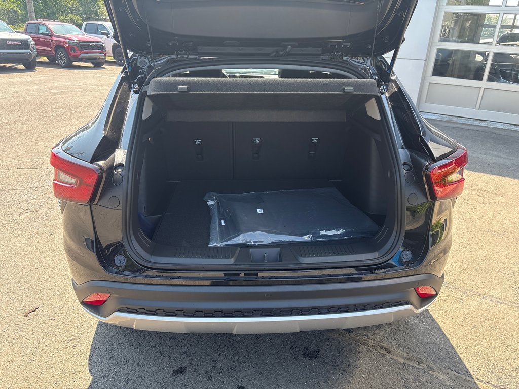 2025 Chevrolet Trax LT in New Richmond, Quebec - 17 - w1024h768px