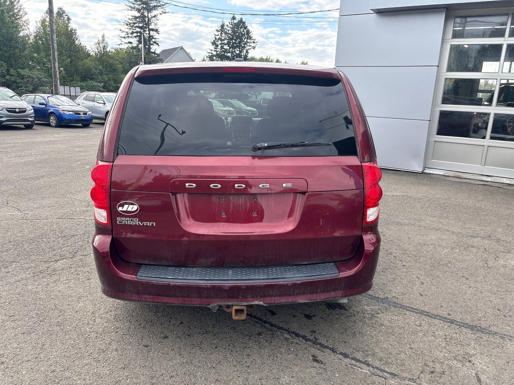 2017 Dodge CARAVAN SE SXT in New Richmond, Quebec - 5 - w1024h768px