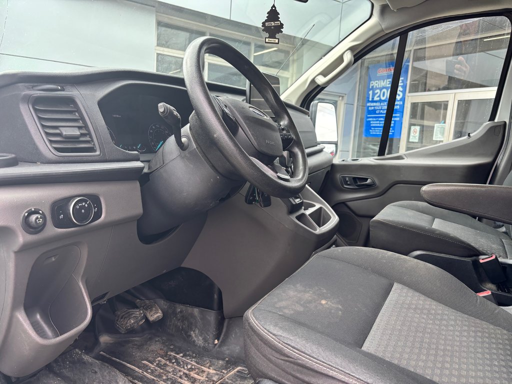 2020 Ford TRANSIT-150 Cargo Van in New Richmond, Quebec - 11 - w1024h768px
