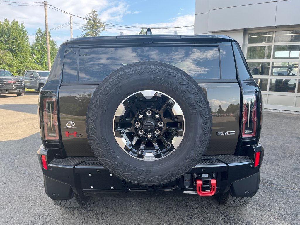 2024  HUMMER EV SUV 3X in New Richmond, Quebec - 4 - w1024h768px