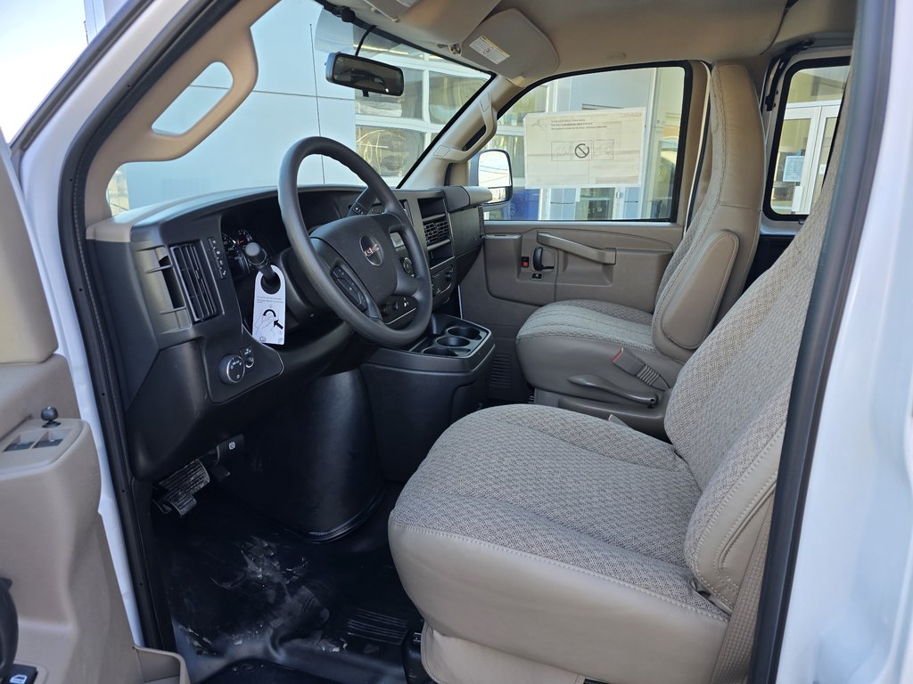 GMC SAVANA CARGO 2500 EXT WB (1WT) CARGO 2026 à New Richmond, Québec - 7 - w1024h768px