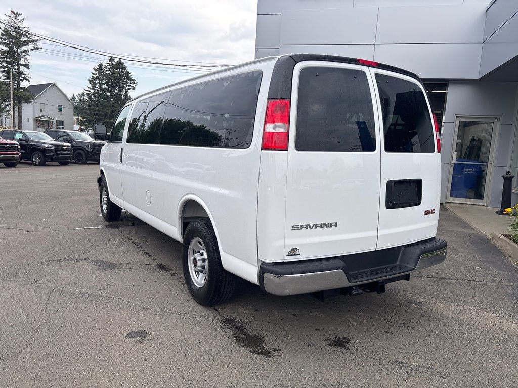 2025 GMC Savana Passenger 3500 LS 155'' in New Richmond, Quebec - 2 - w1024h768px
