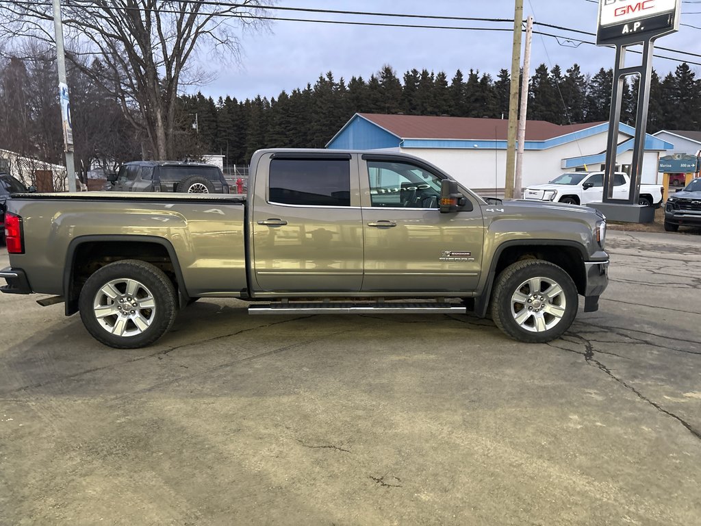 GMC SIERRA  1500 SLE 2017 à New Richmond, Québec - 4 - w1024h768px