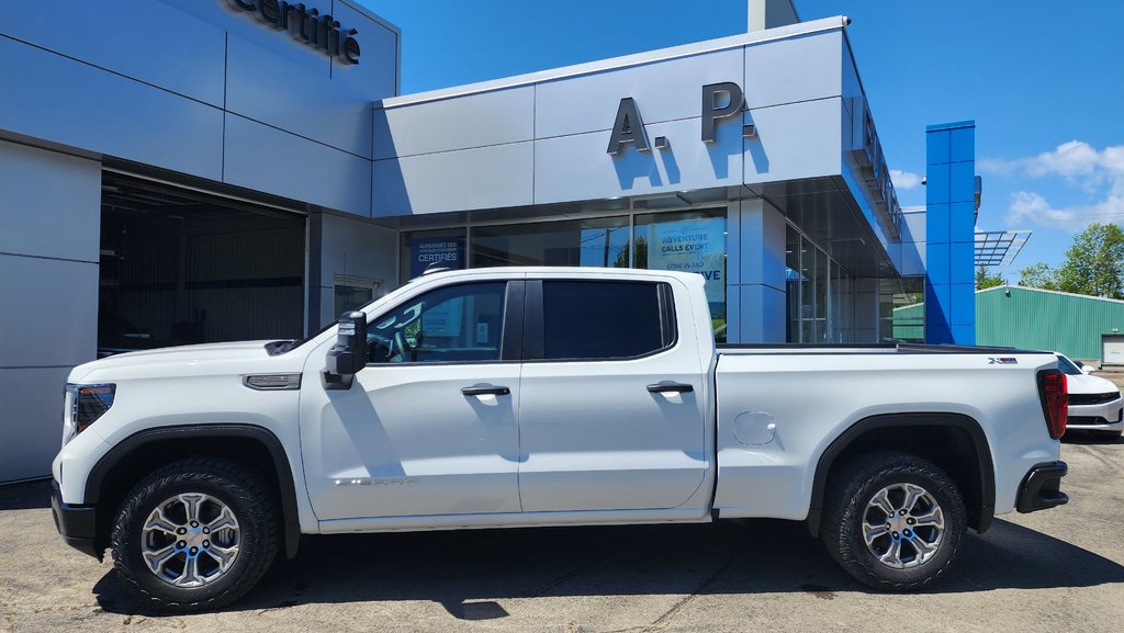 Sierra 1500 PRO 2024 à New Richmond, Québec - 2 - w1024h768px