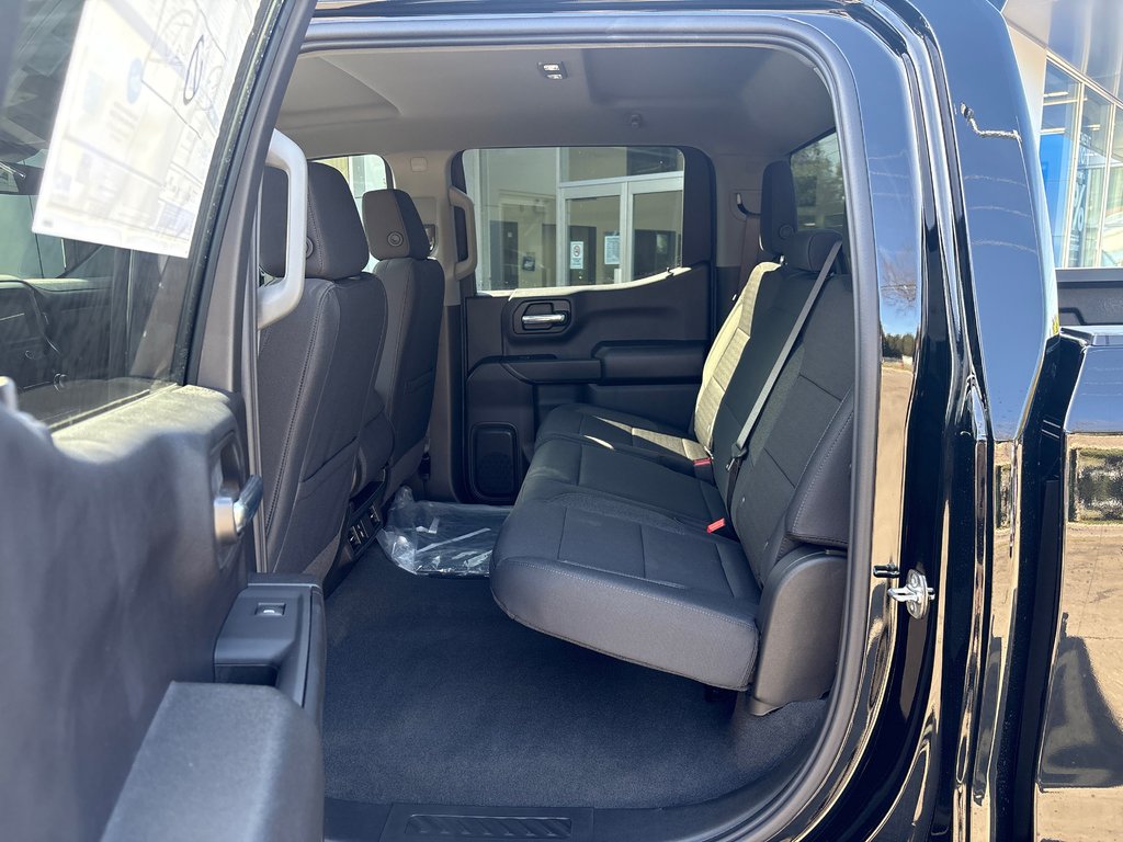 2026 GMC Sierra 1500 PRO in New Richmond, Quebec - 8 - w1024h768px