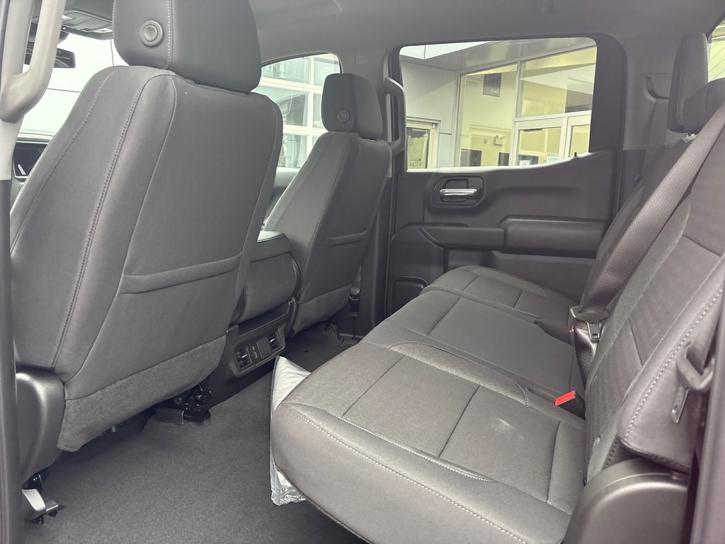 2026 GMC Sierra 1500 PRO in New Richmond, Quebec - 9 - w1024h768px