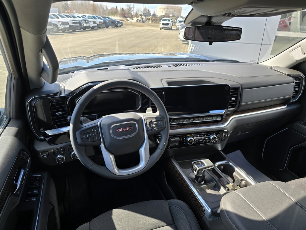 GMC K1500 SIERRA CREW CAB ELEVATION STD/BOX (3SB) ELEVATION 2026 à New Richmond, Québec - 7 - w1024h768px