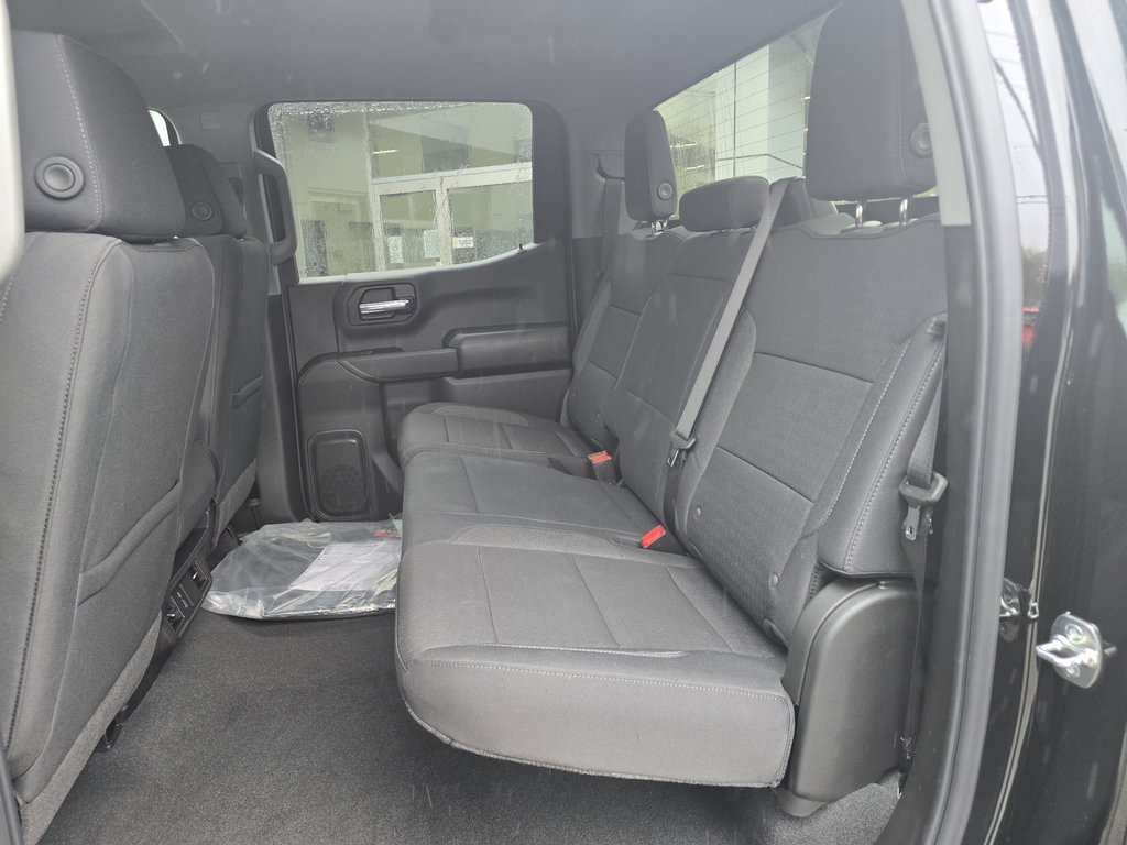 2026 GMC Sierra 1500 PRO in New Richmond, Quebec - 6 - w1024h768px
