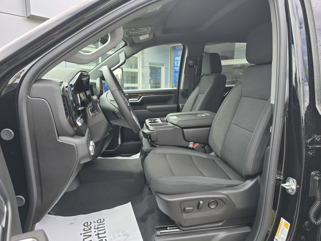 2025 GMC Sierra 2500 HD SLE in New Richmond, Quebec - 7 - w1024h768px
