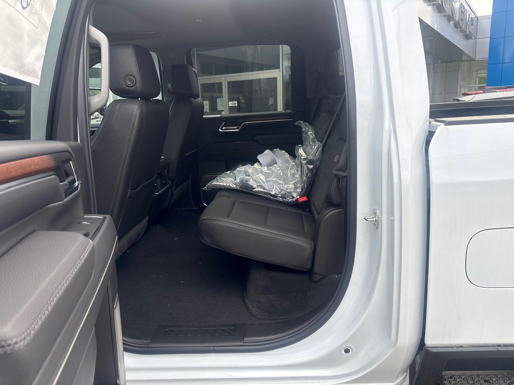 2026 GMC Sierra 2500 HD DENALI in New Richmond, Quebec - 9 - w1024h768px