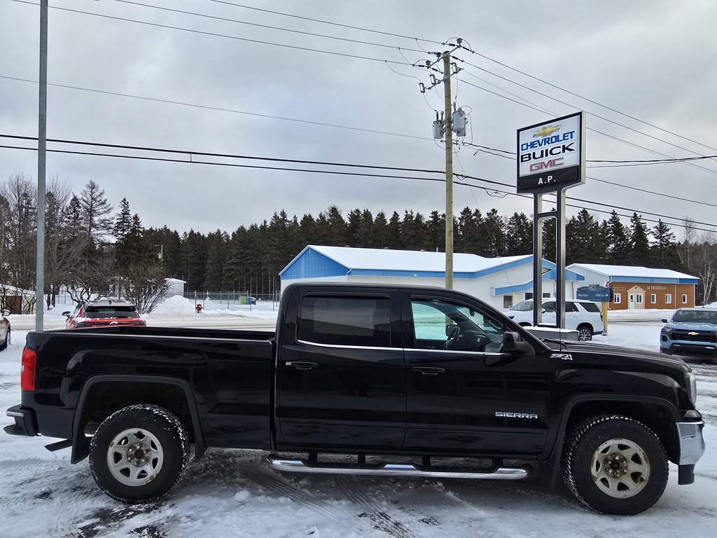 2018 GMC SIERRA SLE in New Richmond, Quebec - 4 - w1024h768px