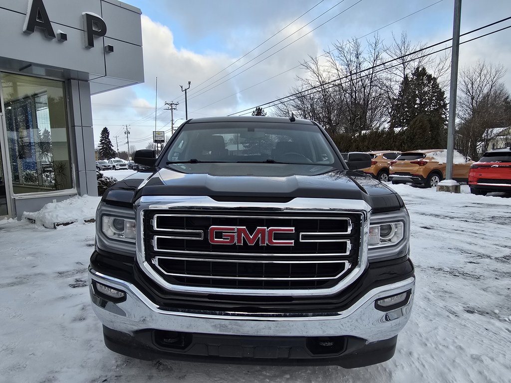 2018 GMC SIERRA SLE in New Richmond, Quebec - 3 - w1024h768px
