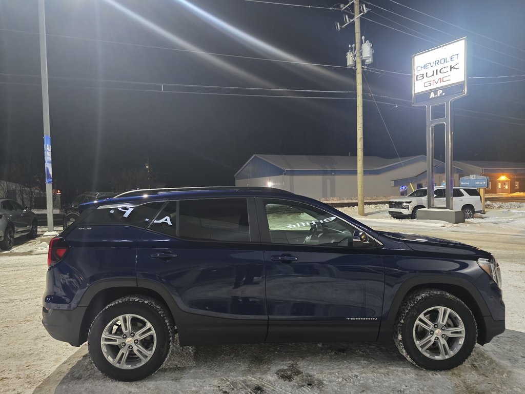 2022 GMC TERRAIN SLE-1 AWD SLE in New Richmond, Quebec - 4 - w1024h768px
