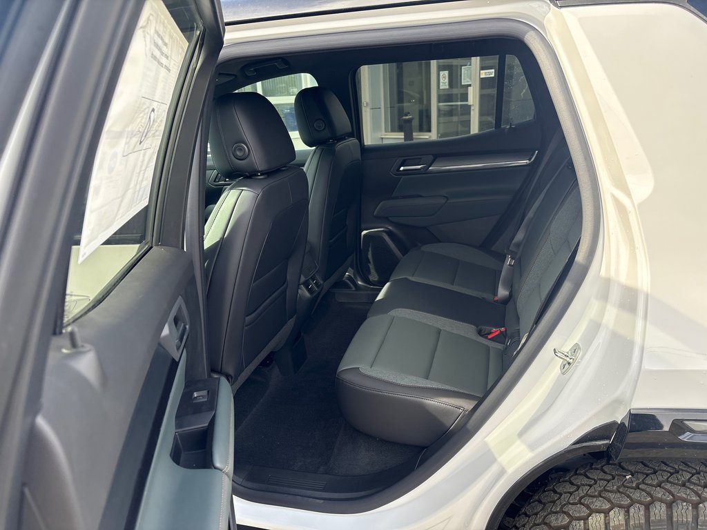 GMC Terrain AT4 2027 à New Richmond, Québec - 15 - w1024h768px