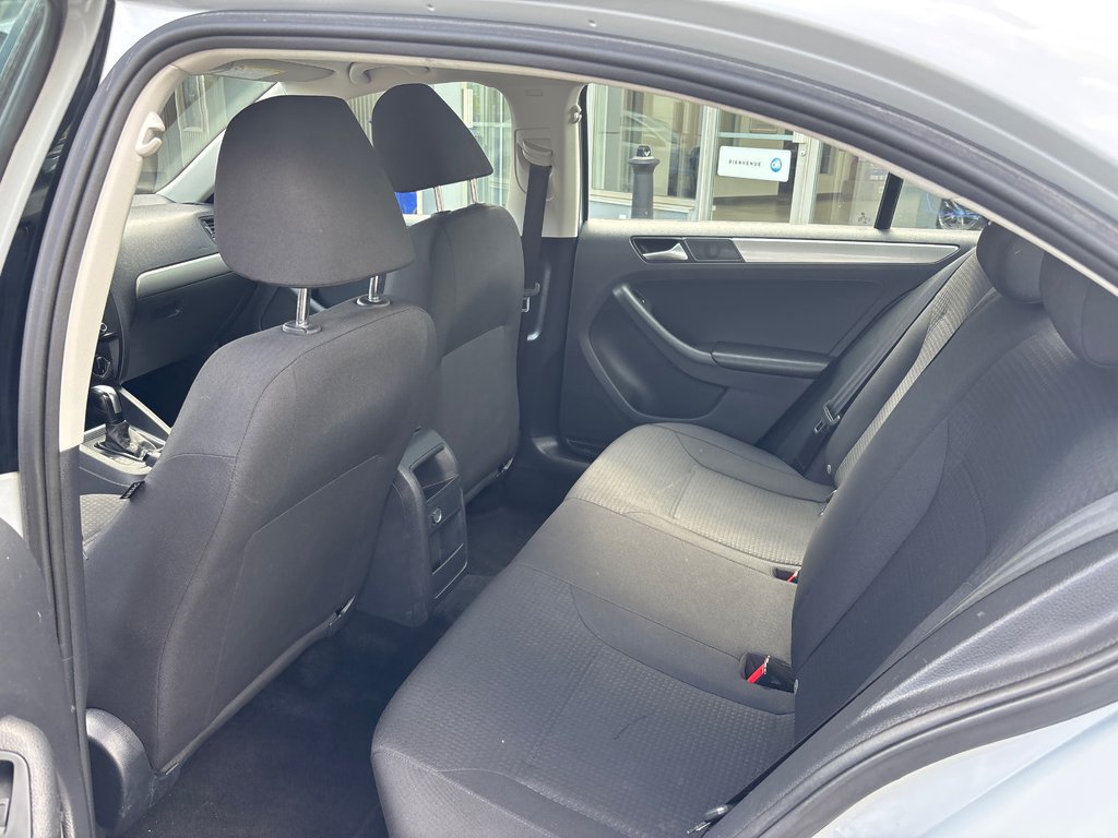 Volkswagen JETTA GL Trendline+ 2017 à New Richmond, Québec - 9 - w1024h768px