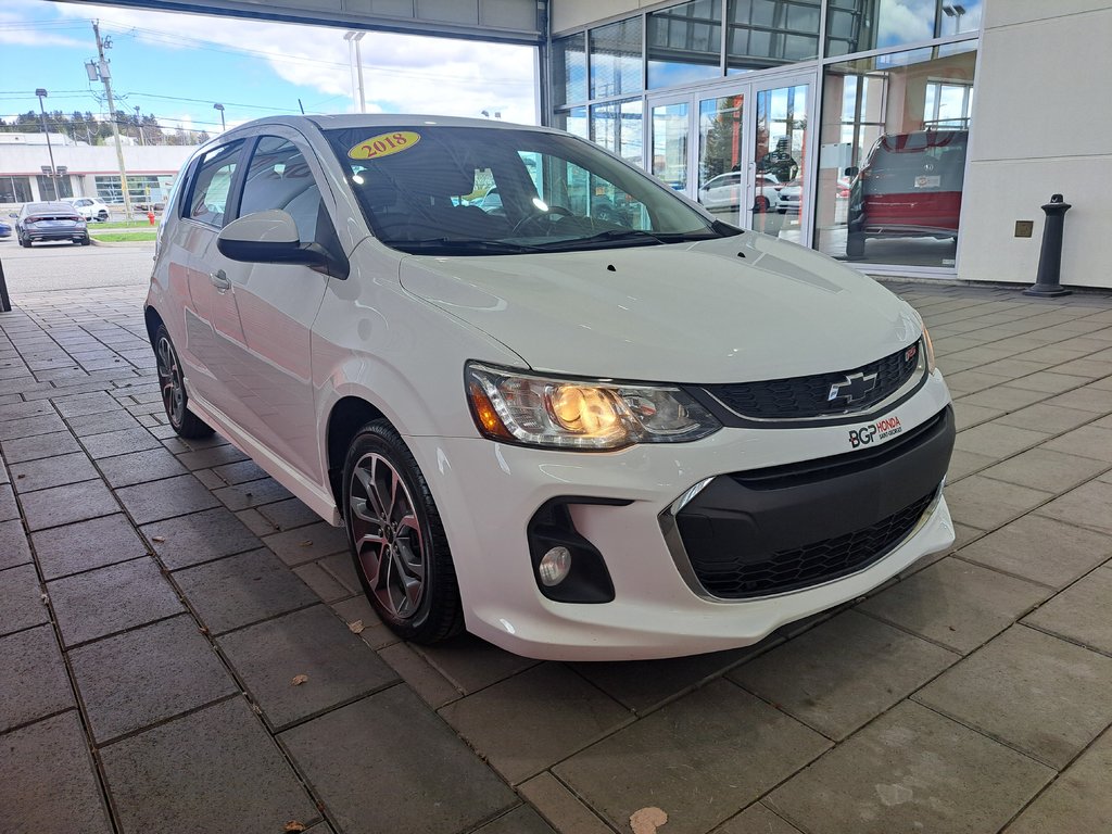 2018  Sonic LT in Saint-Georges, Quebec - 2 - w1024h768px