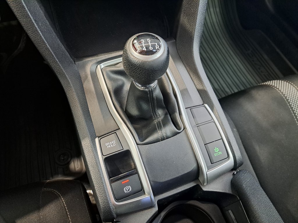 2019  Civic Sedan LX in Saint-Georges, Quebec - 18 - w1024h768px