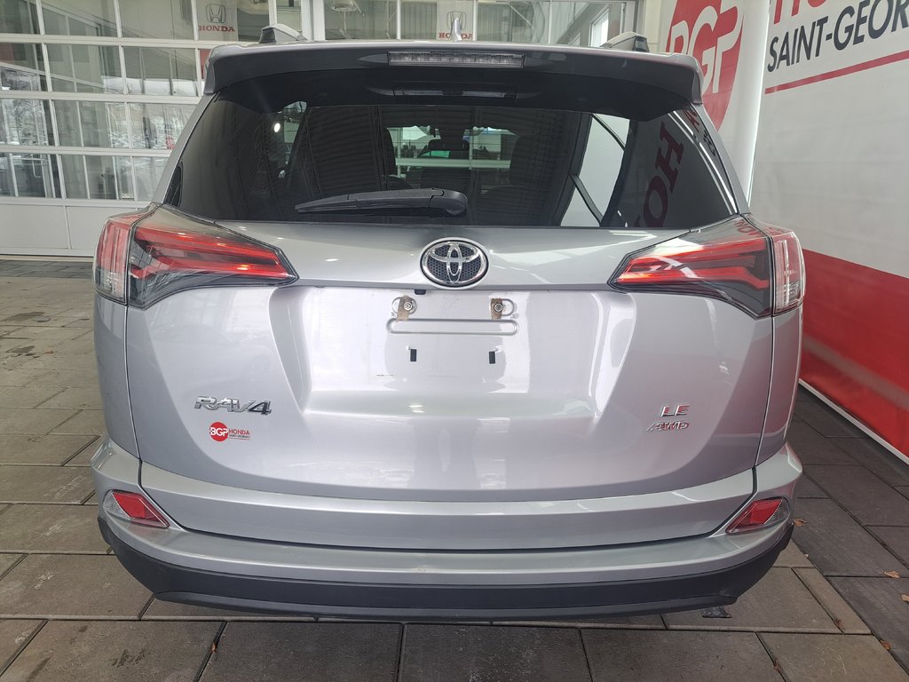 2018  RAV4 LE AWD in Saint-Georges, Quebec - 7 - w1024h768px