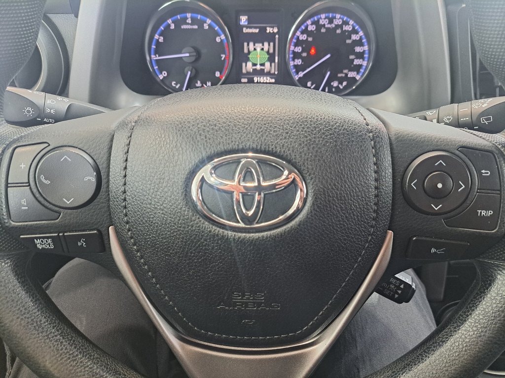 2018  RAV4 LE AWD in Saint-Georges, Quebec - 16 - w1024h768px