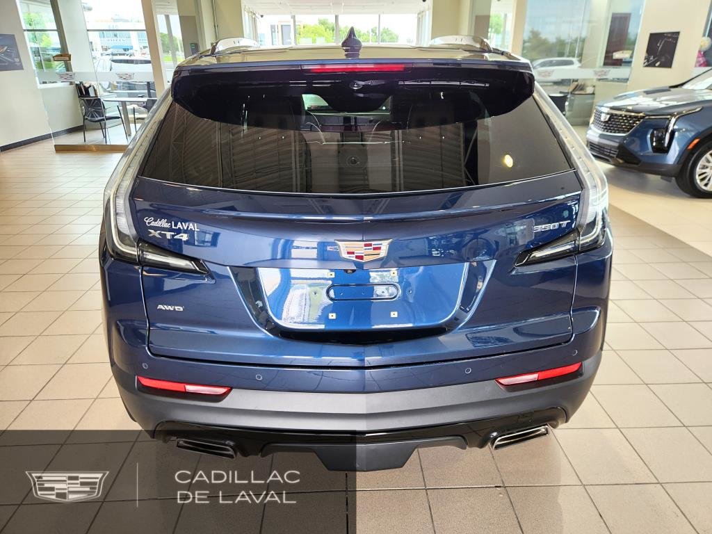 2020  XT4 AWD Sport/Toit-Cuir Véritable-Navigation-Bose13 HP in Laval, Quebec - 8 - w1024h768px